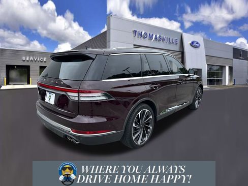 Used 2024 Lincoln Aviator Reserve w/ Equipment Group 201A RWD image 3