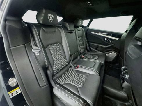 Used 2020 Lamborghini Urus AWD/4WD image 29