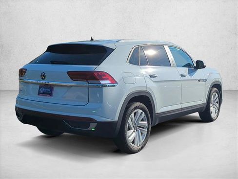 Used 2023 Volkswagen Atlas Cross Sport SE FWD image 9