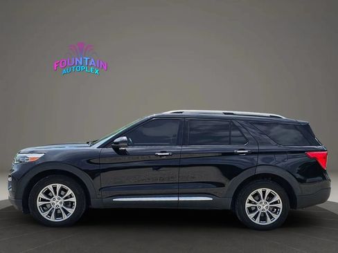 Used 2021 Ford Explorer Limited w/ Equipment Group 301A AWD/4WD image 2