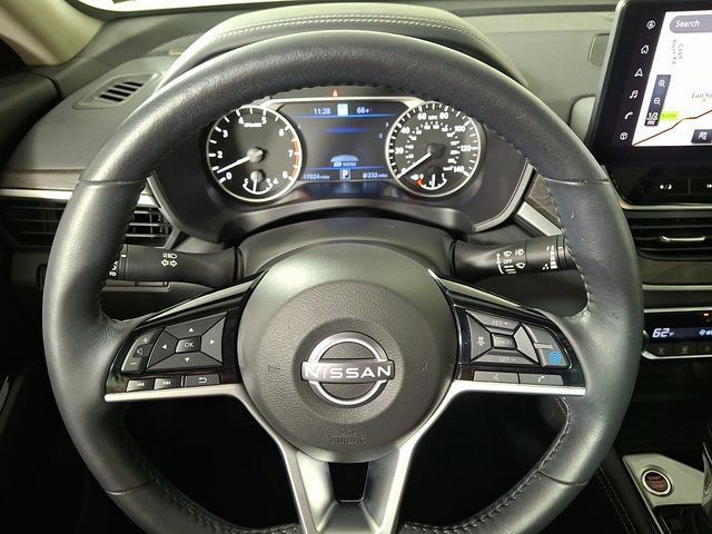 Used 2024 Nissan Altima 2.5 SL FWD image 20