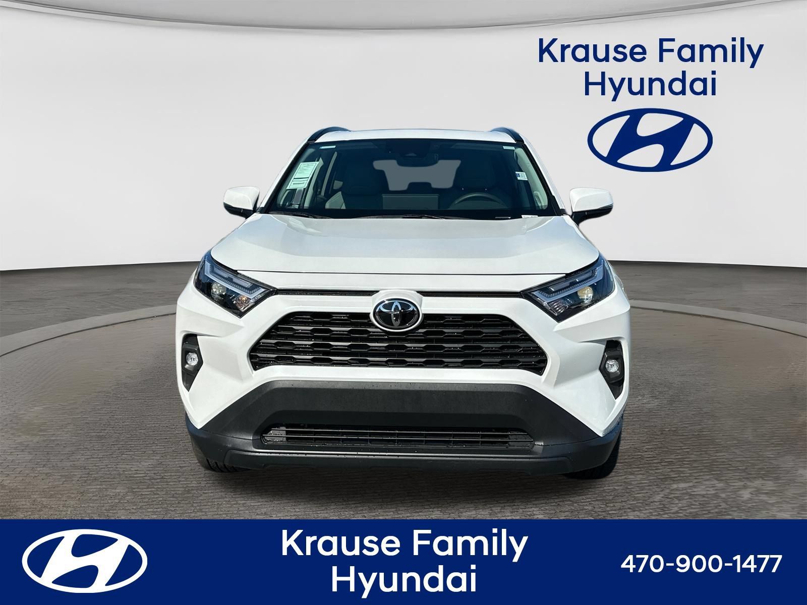 Used 2025 Toyota RAV4 XLE Premium w/ Weather Package FWD image 2