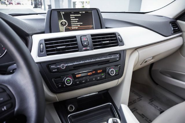 Used 2014 BMW 320i Sedan RWD image 14