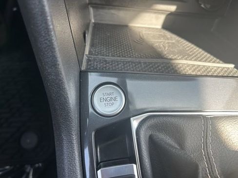 Certified 2023 Volkswagen Tiguan SE AWD/4WD image 16