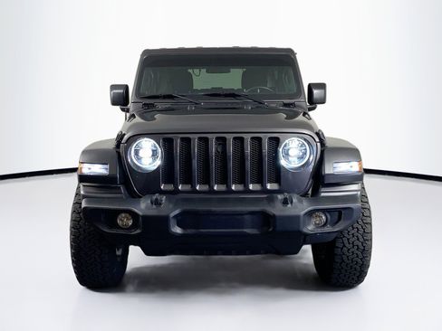 Used 2022 Jeep Wrangler Sport S image 2