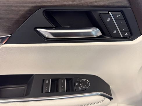 New 2026 GMC Acadia Denali w/ Super Cruise Package image 20