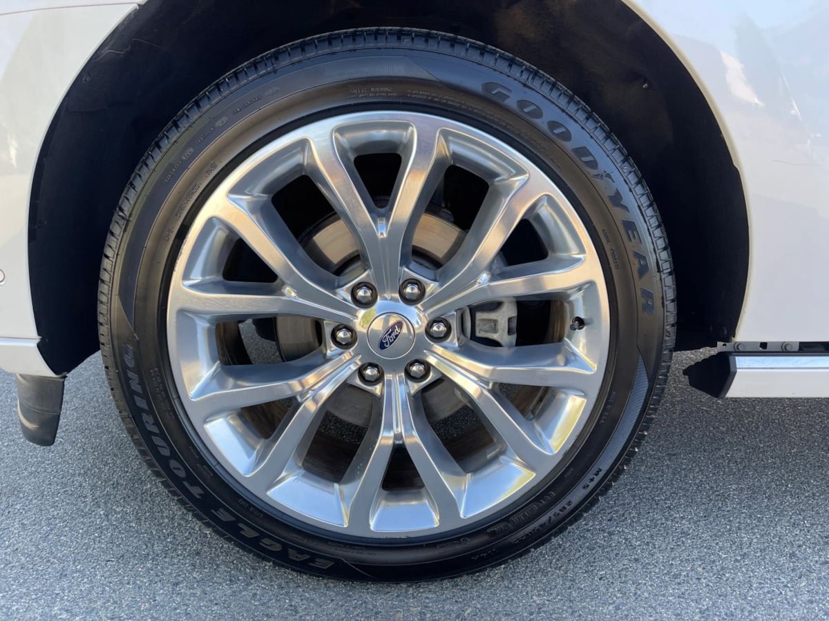 Used 2019 Ford Expedition Platinum RWD image 42