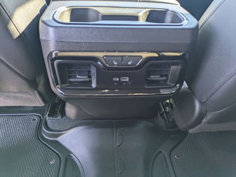 Used 2024 GMC Sierra 2500 AT4 w/ AT4 Premium Plus Package image 16