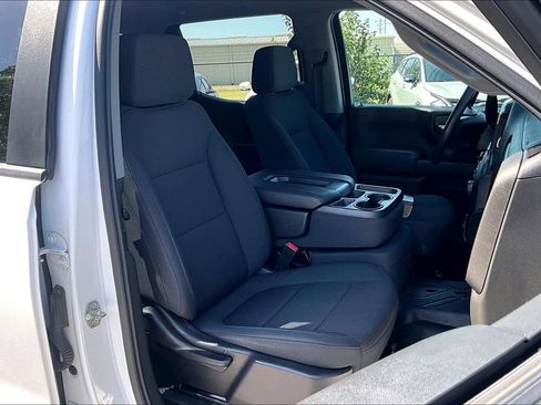 Used 2022 Chevrolet Silverado 1500 Custom Trail Boss AWD/4WD image 9