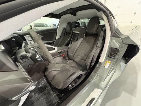 Used 2023 Chevrolet Corvette Stingray Premium Cpe w/ Battery Protection Package RWD image 9