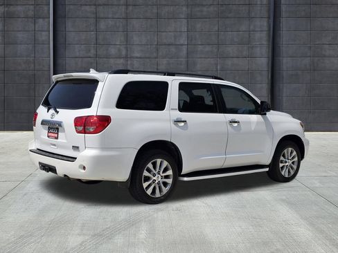Used 2016 Toyota Sequoia Limited w/ Safety & Convenience Package RWD image 5