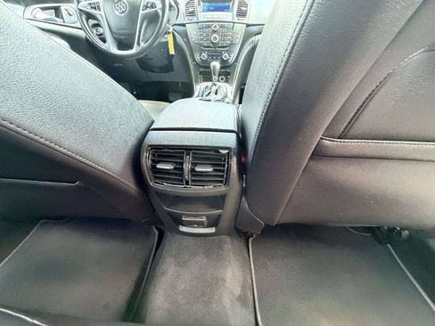 Used 2011 Buick Regal CXL w/ RL3 Preferred Equipment Group FWD image 26