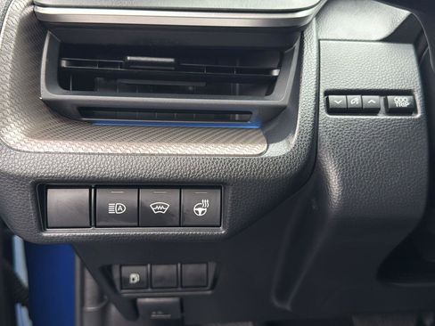 Used 2025 Toyota Prius XLE image 11