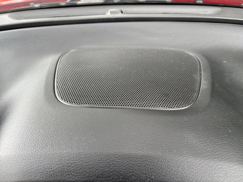 Used 2025 Kia Soul LX w/ LX Technology Package FWD image 16