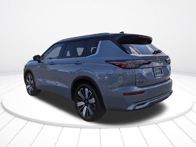 Used 2025 Mitsubishi Outlander SEL FWD image 5