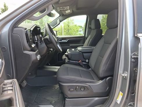 New 2026 GMC Sierra 1500 SLE AWD/4WD image 15