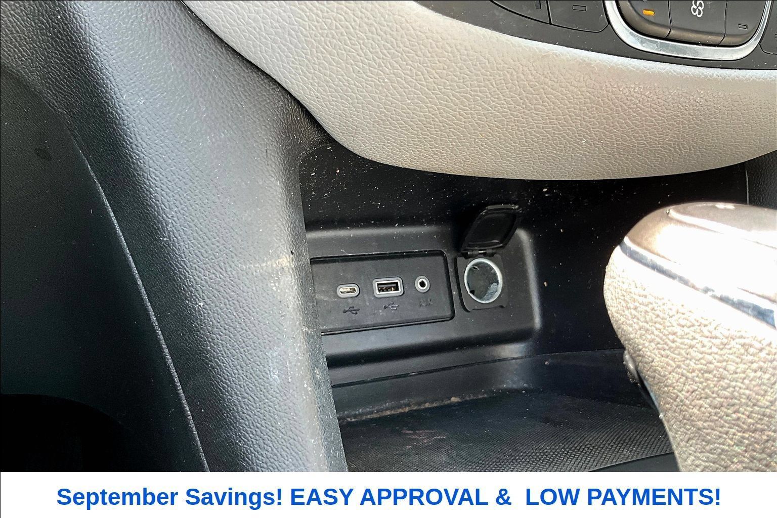 Used 2020 Chevrolet Equinox LT w/ Driver Convenience Package AWD/4WD image 16