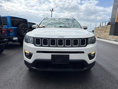 Used 2021 Jeep Compass Latitude w/ Convenience Group AWD/4WD image 9
