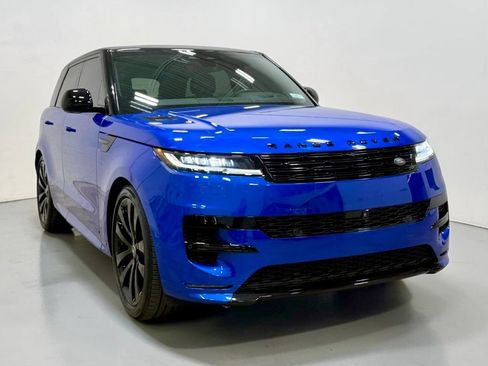 Used 2025 Land Rover Range Rover Sport Autobiography AWD/4WD image 9