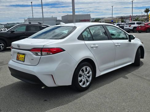 Used 2024 Toyota Corolla LE FWD image 4