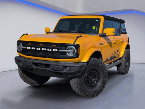 Used 2022 Ford Bronco Outer Banks AWD/4WD image 2