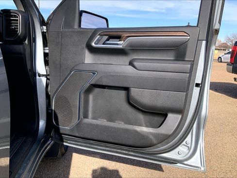 Used 2025 Chevrolet Silverado 1500 LT image 22