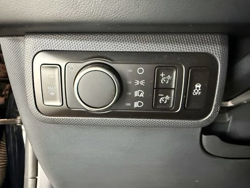 Certified 2025 Ford Mustang Mach-E Premium AWD/4WD image 18