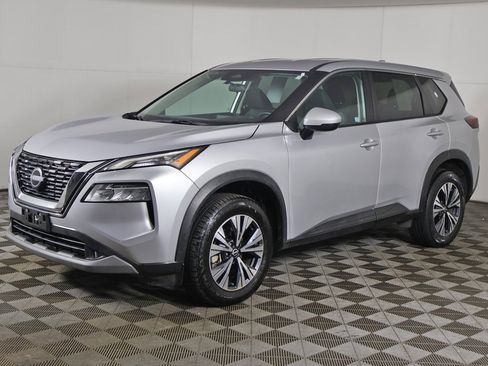 Used 2022 Nissan Rogue SV image 6