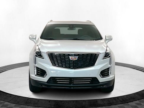 New 2025 Cadillac XT5 Luxury image 9