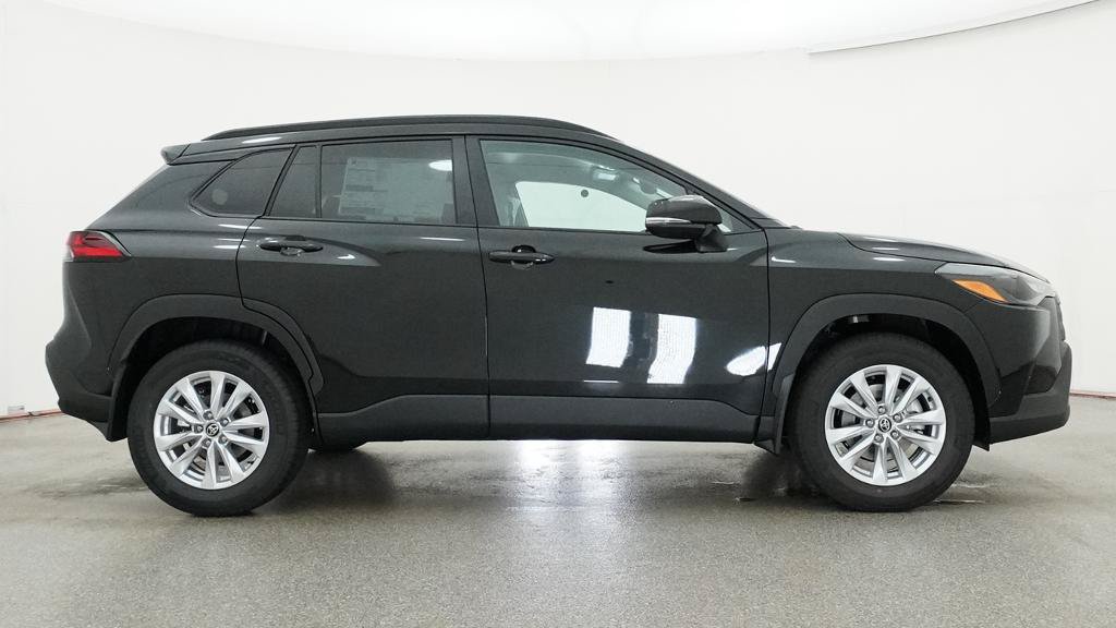 New 2026 Toyota Corolla Cross LE FWD image 30