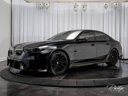 Used 2026 BMW M5 w/ Carbon Package AWD/4WD image 7