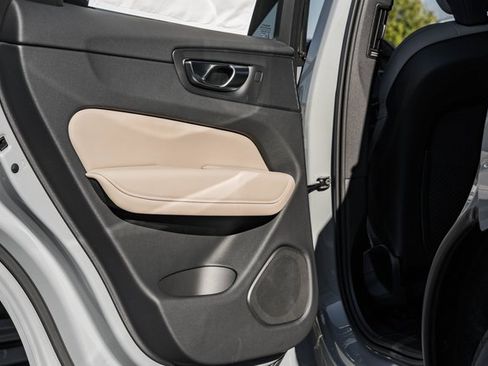 New 2026 Volvo XC60 B5 Plus w/ Climate Package image 37