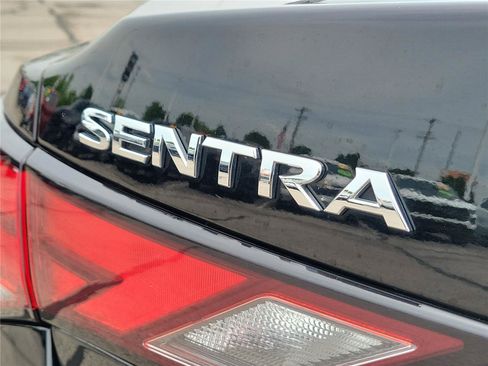 Used 2024 Nissan Sentra SV FWD image 8