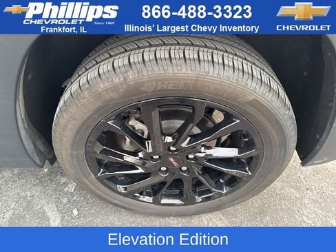 Used 2024 GMC Terrain SLE w/ Elevation Edition image 14