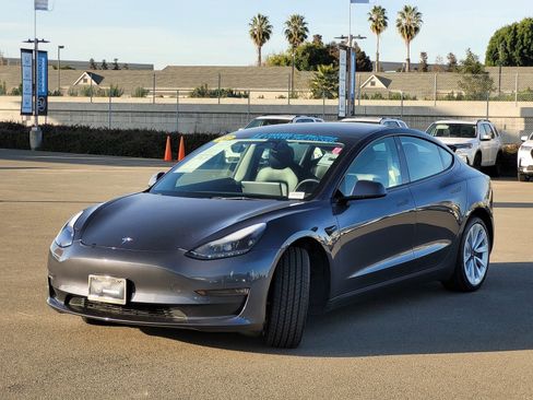 Used 2022 Tesla Model 3 Long Range image 9