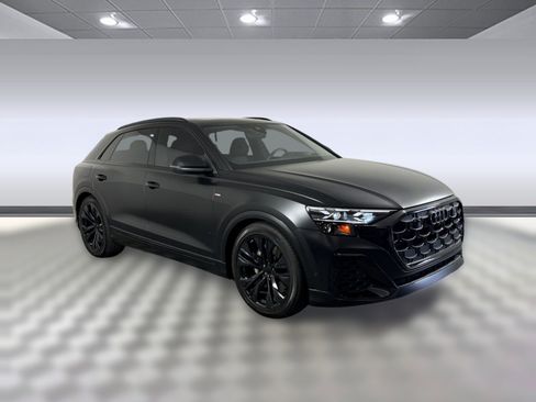 Used 2025 Audi Q8 Prestige w/ Prestige Package AWD/4WD image 7