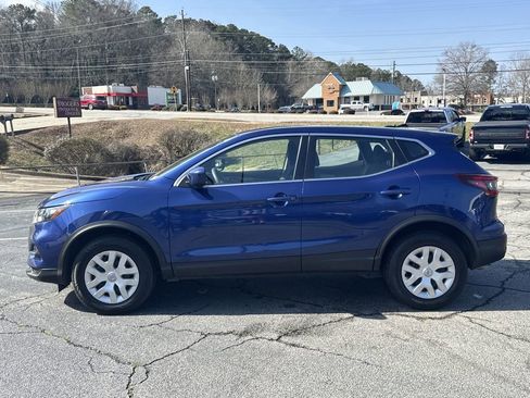 Used 2020 Nissan Rogue Sport S image 4