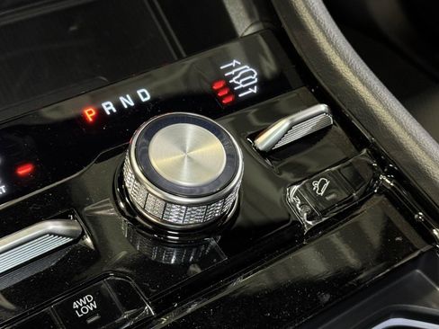 New 2025 Jeep Grand Cherokee Overland w/ Adv Protech Group III image 27