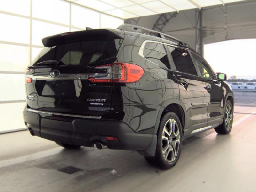 Used 2023 Subaru Ascent Limited w/ Technology Package AWD/4WD image 5