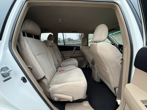 Used 2011 Toyota Highlander 2WD w/ Tech Pkg image 43