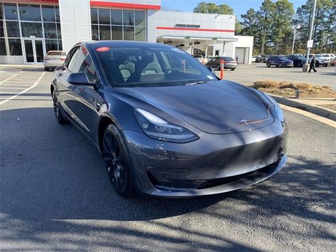 Used 2022 Tesla Model 3 Long Range image 2