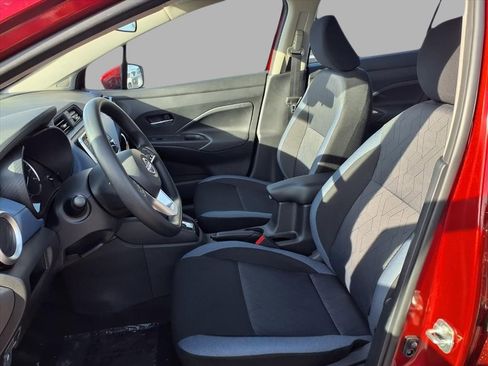 New 2025 Nissan Versa SV w/ Trunk Package FWD image 19