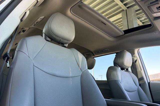 Used 2024 Toyota Sienna XLE FWD image 21