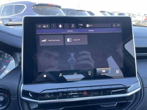 Used 2022 Jeep Compass Trailhawk w/ Trailhawk Convenience Group image 15