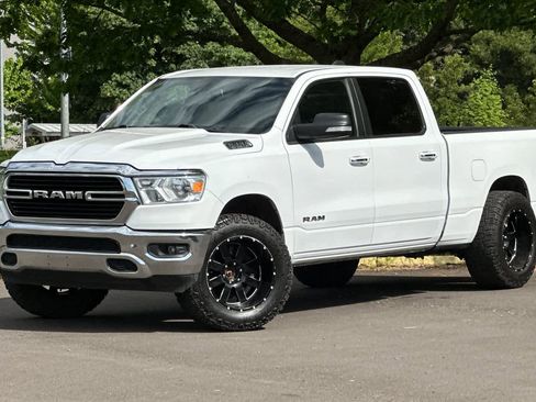 Used 2019 RAM 1500 Big Horn AWD/4WD image 1