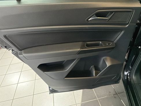 Used 2020 Volkswagen Atlas Cross Sport SEL R-Line image 23