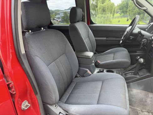 Used 2002 Nissan Frontier SVE AWD/4WD image 24