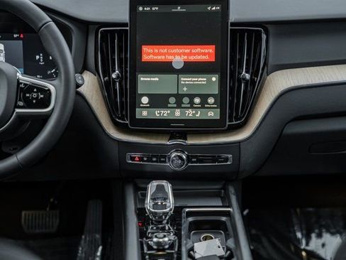 New 2026 Volvo XC60 B5 Plus w/ Protection Package Premier image 21