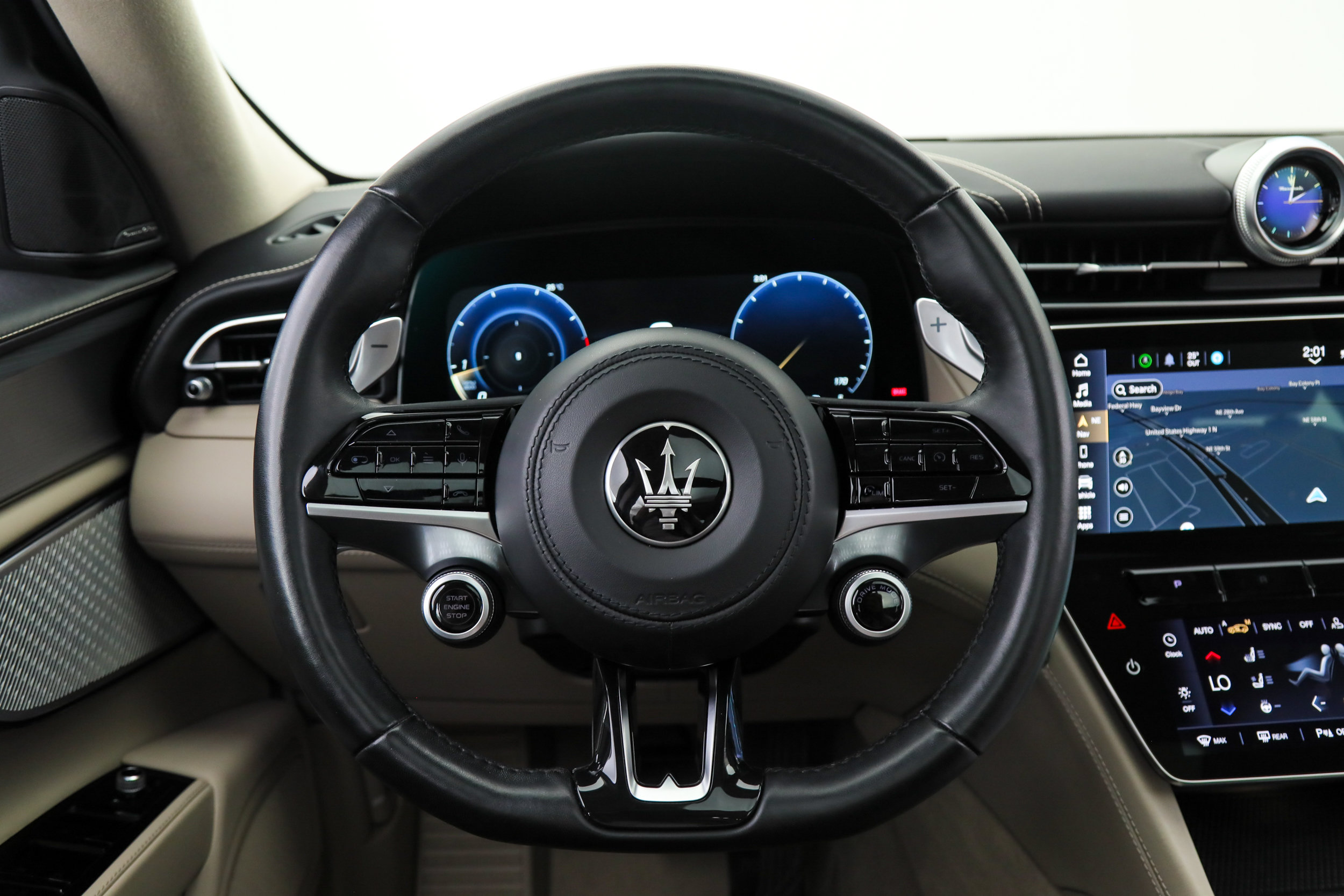Certified 2023 Maserati Grecale GT AWD/4WD image 17