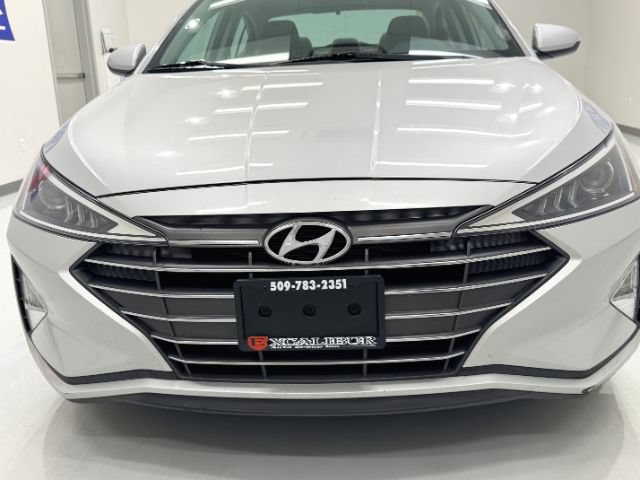 Used 2020 Hyundai Elantra SE FWD image 12